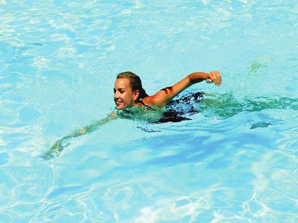 Bơi có tác dụng gì với sức khỏe tinh thần